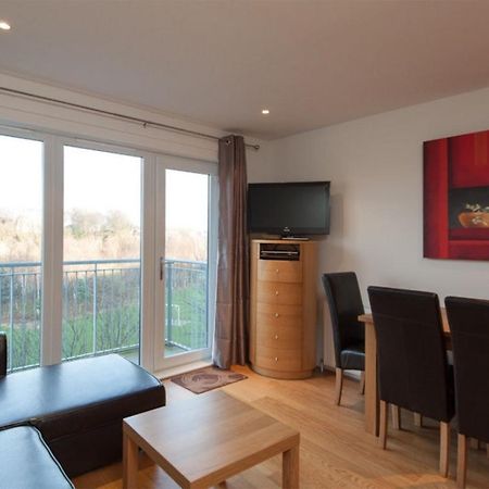 The Lochend Park View Residence エディンバラ エクステリア 写真