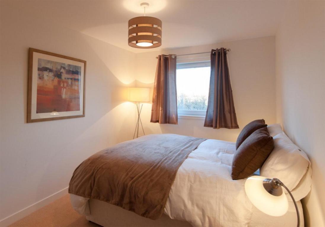 The Lochend Park View Residence エディンバラ エクステリア 写真